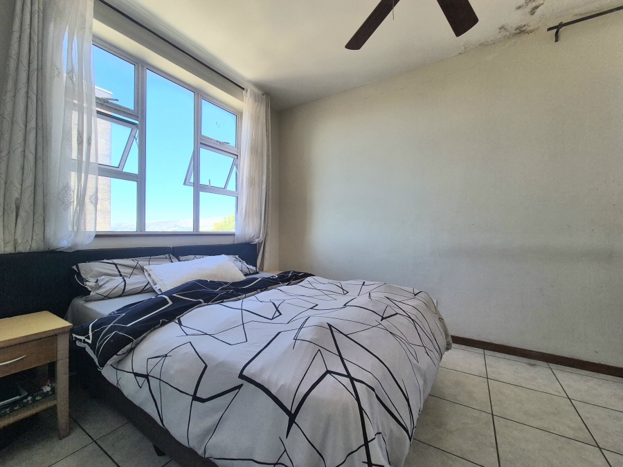 2 Bedroom Property for Sale in Wynberg Western Cape